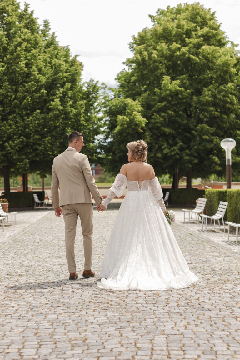 janapolova 0527 768x1152